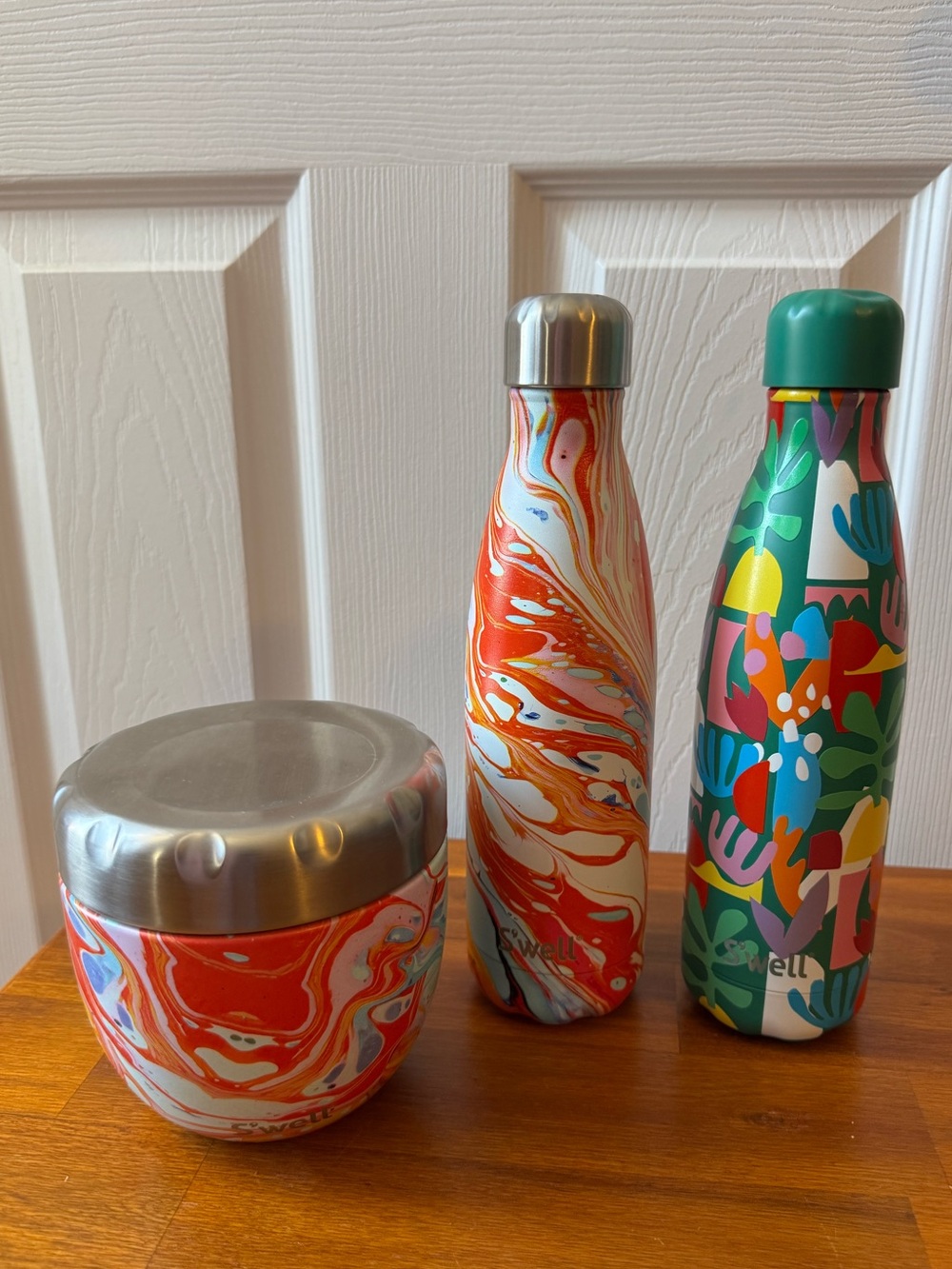 S’well 2 therma bottles and 2-in-1 food bowls